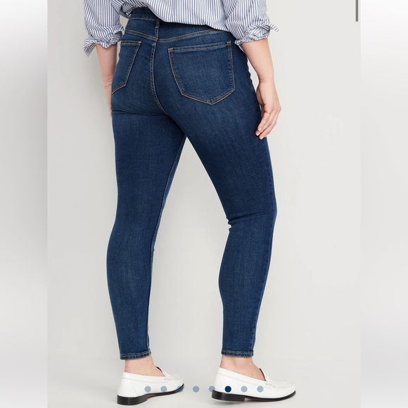 NWT High-Waisted Rockstar Super-Skinny Jeans 👖 - Picture 2 of 4